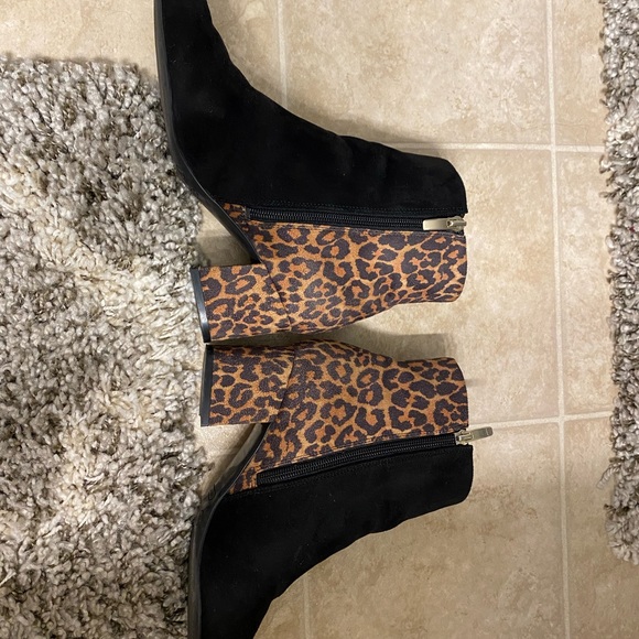 Leopard Booties - Picture 3 of 4